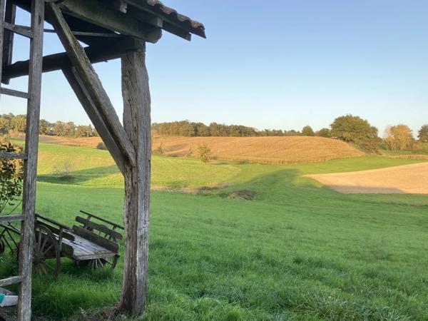 Maison de campagne avec un grand potentiel dans un hameau tranquille
