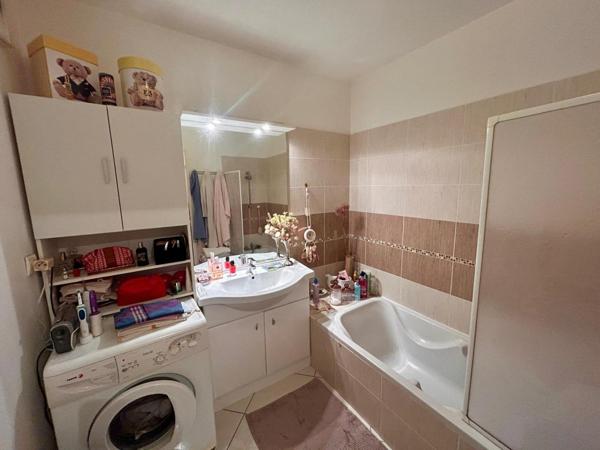 Appartement à FREJUS, 83600 - 2 pièces 50m²