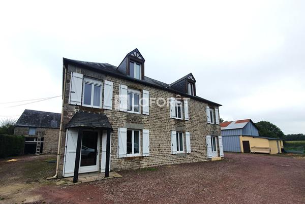 Achat maison près de LES MONTS D AUNAY - 15 pièce(s) - 287 m² - 279 150 €