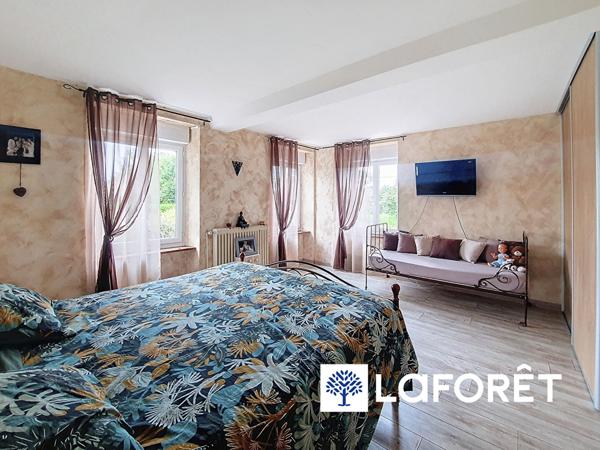 Achat maison près de LES MONTS D AUNAY - 15 pièce(s) - 287 m² - 279 150 €