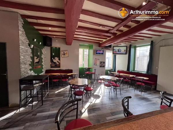 Vente                                                      Fonds de commerce
                        
                                         100 m2                     à Laval