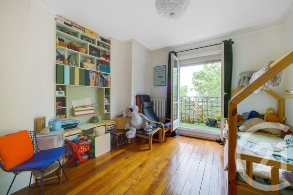 Appartement F3 à vendre  3 pièces - 76,39 m 2   PARIS  - 75019