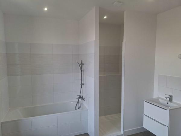 Maison Lavannes 5/6 pièce(s) 150 m2