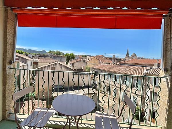 A LOUER - STUDIO - BALCON