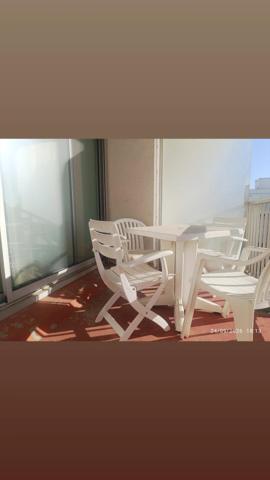 Grande appartement à Biarritz st charles avec parking boxable ET cave