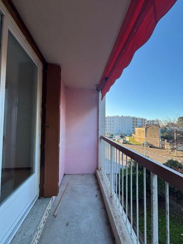 APPARTEMENT T3 - 65 m2 - BALCON - PLACE DE PARKING
