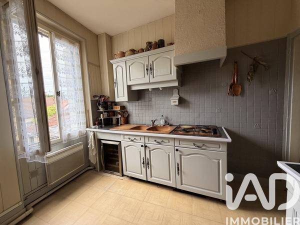 Immeuble à vendre 186 m² Neuvy-sur-Barangeon