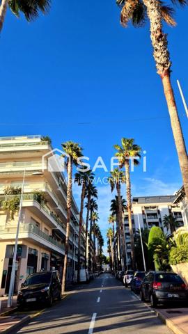 PLAGE A PIED RARE SUR LE SECTEUR A RENOVER  A VOTRE GOUT Appartement T1 de 28m2 carrez avec balcon de 10m2 et parking privatif dans une résidence sécurisée , proche commerces et Casino - JUAN LES PINS