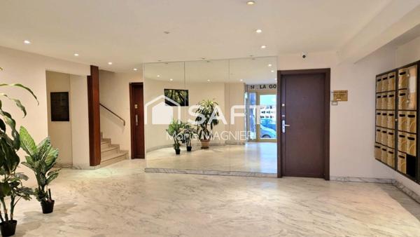 PLAGE A PIED RARE SUR LE SECTEUR A RENOVER  A VOTRE GOUT Appartement T1 de 28m2 carrez avec balcon de 10m2 et parking privatif dans une résidence sécurisée , proche commerces et Casino - JUAN LES PINS