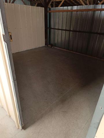 Box de 12.6 m2 à Saint-Pierre-des-Corps
