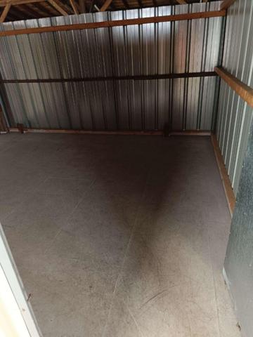 Box de 12.6 m2 à Saint-Pierre-des-Corps