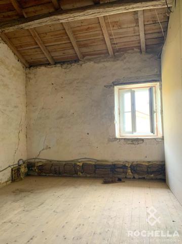 Maison ancienne en meollons 145m2 avec jardin, Aigrefeuille d'Aunis centre.