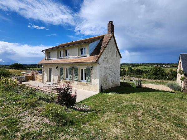 Maison de campagne 89 m² Pruillé L'Eguillé 2 chambres - 1 bureau