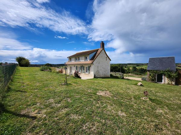 Maison de campagne 89 m² Pruillé L'Eguillé 2 chambres - 1 bureau