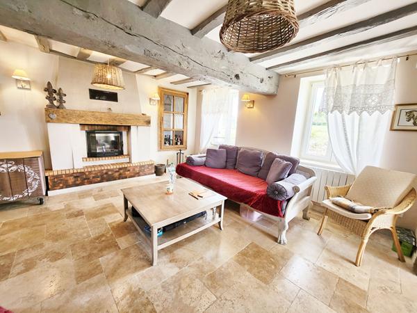 Maison de campagne 89 m² Pruillé L'Eguillé 2 chambres - 1 bureau