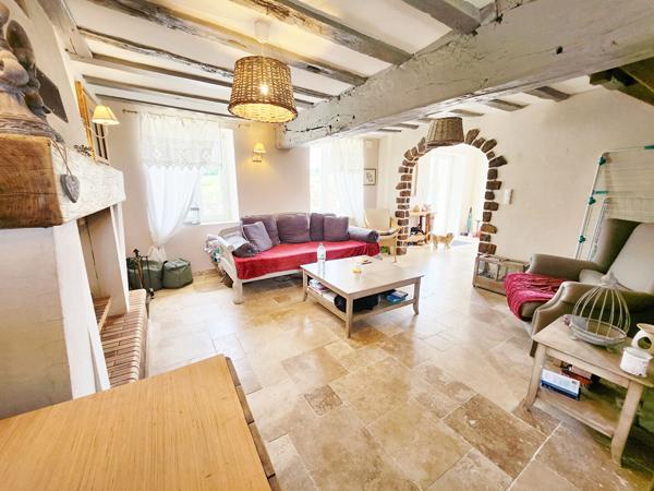 Maison de campagne 89 m² Pruillé L'Eguillé 2 chambres - 1 bureau