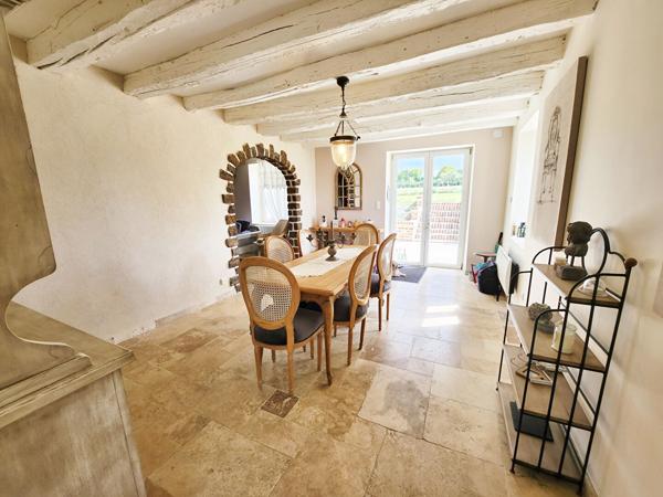 Maison de campagne 89 m² Pruillé L'Eguillé 2 chambres - 1 bureau