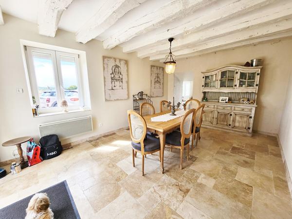 Maison de campagne 89 m² Pruillé L'Eguillé 2 chambres - 1 bureau