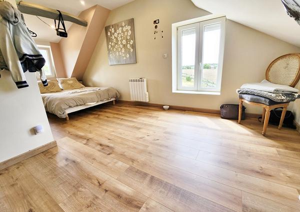 Maison de campagne 89 m² Pruillé L'Eguillé 2 chambres - 1 bureau