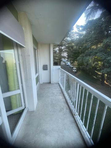 Studio non meublé secteur le Rond-Point - Résidence calme