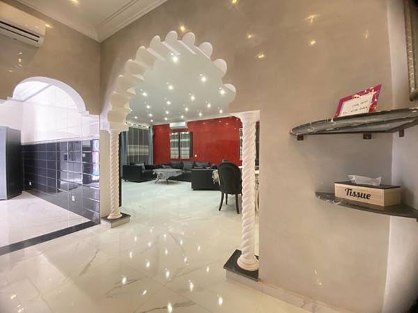 A vendre, Villa Moderne de 5 Chambres avec Vue sur l'Atlas - Route de l'Ourika - 18 km de Marrakech