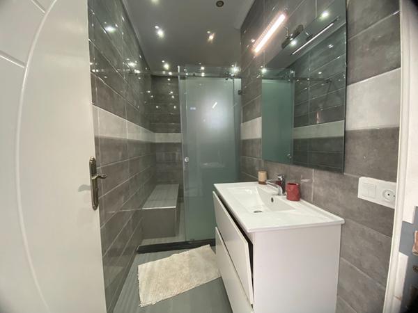 A vendre, Villa Moderne de 5 Chambres avec Vue sur l'Atlas - Route de l'Ourika - 18 km de Marrakech