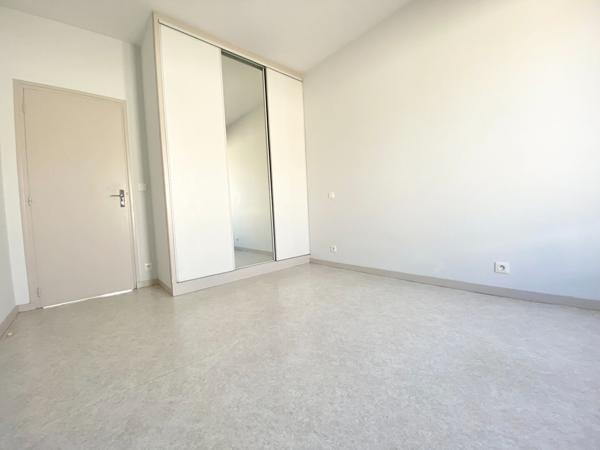 Appartement T2 avec vue dégagée - Réf : ORIOLE