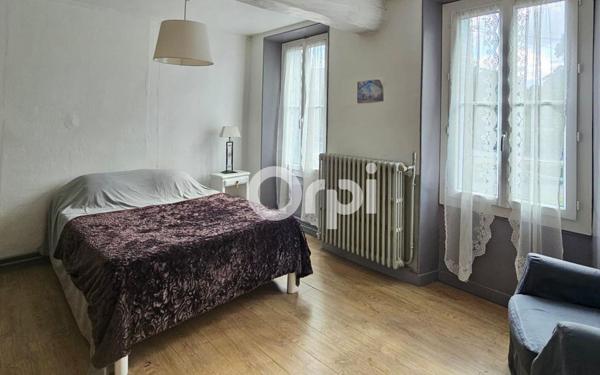 Maison à vendre    5 pièces •  Écuelles