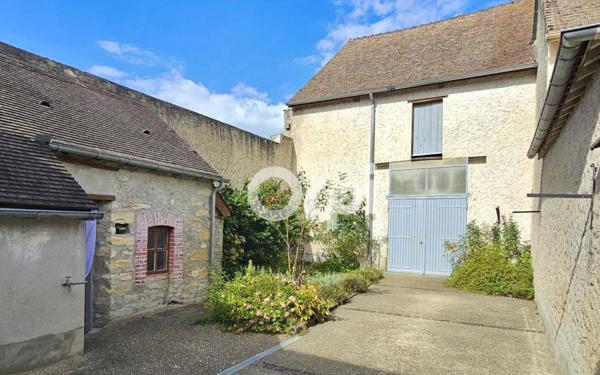 Maison à vendre    5 pièces •  Écuelles