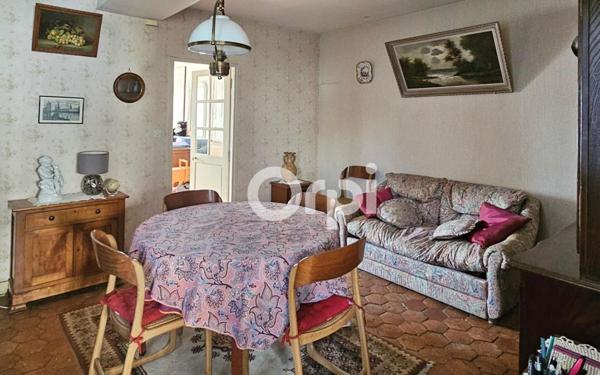 Maison à vendre    5 pièces •  Écuelles