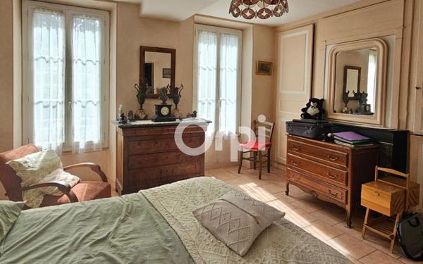 Maison à vendre    5 pièces •  Écuelles