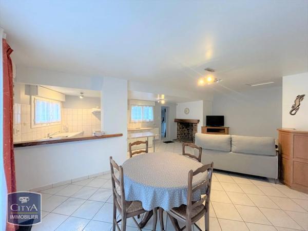 Maison à louer 2 pièces 66.41m²