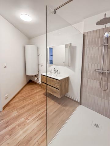 À LOUER - APPARTEMENT MEUBLÉ - MENNECY