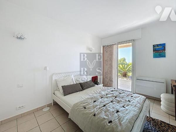 Villa  sur les hauteurs très prisées d’Aiguebelle- LE LAVANDOU