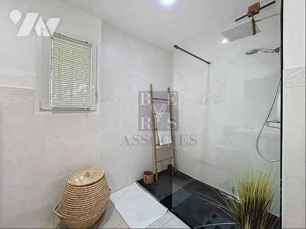 Villa  sur les hauteurs très prisées d’Aiguebelle- LE LAVANDOU