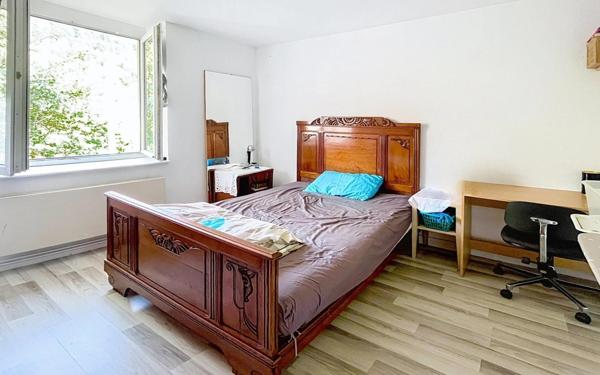 Immeuble de rapport 2 duplex de type T5 et extérieurs