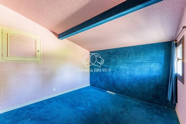 Grezieux-la varenne – Maison d’environ 250 m² – 5 chambres- terrain 8000 m²