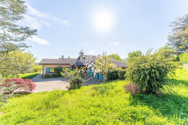 Grezieux-la varenne – Maison d’environ 250 m² – 5 chambres- terrain 8000 m²