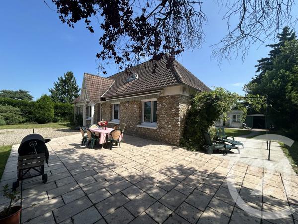 Maison à vendre  4 pièces - 111 m 2   LE PLESSIS GROHAN  - 27