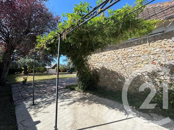 Maison à vendre  4 pièces - 111 m 2   LE PLESSIS GROHAN  - 27