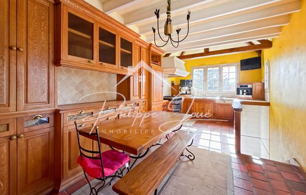 Maison 7 pièces de 205 m2 secteur Pont sur Yonne 89140