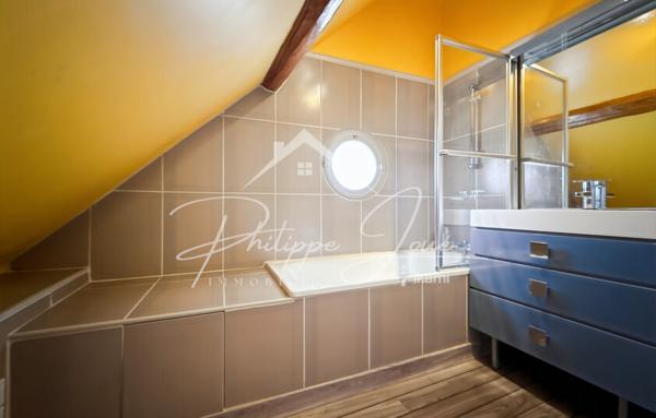 Maison 7 pièces de 205 m2 secteur Pont sur Yonne 89140