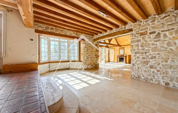 Maison 7 pièces de 205 m2 secteur Pont sur Yonne 89140