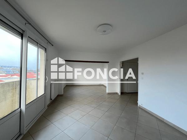 Location Appartement 4 pièces 72.42 m² - 5, ALLEE DE PLAISANCE Cholet 49300