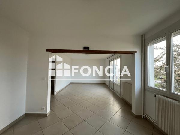Location Appartement 4 pièces 72.42 m² - 5, ALLEE DE PLAISANCE Cholet 49300