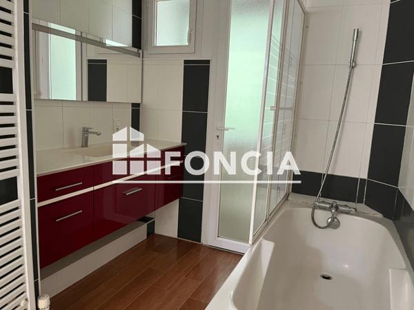 Location Appartement 4 pièces 72.42 m² - 5, ALLEE DE PLAISANCE Cholet 49300