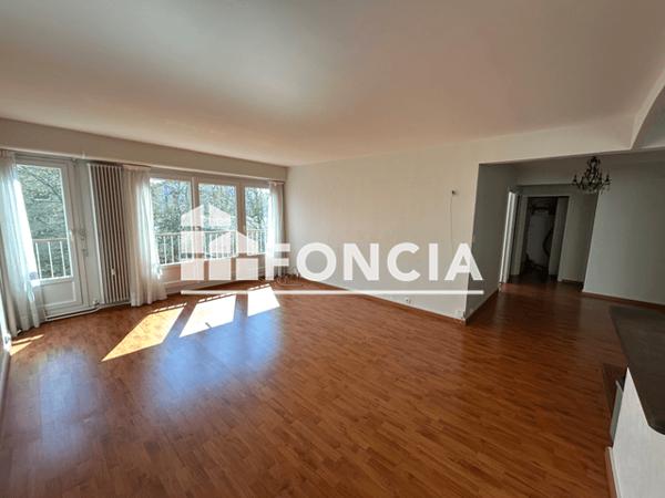 Location Appartement 3 pièces 77 m² - 29 RUE LOUIS GAIN Angers 49100