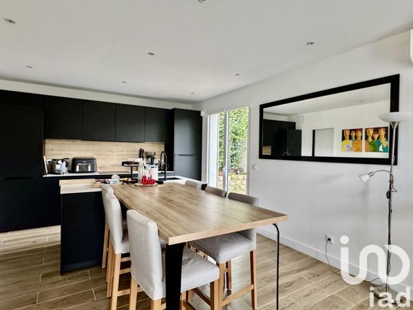 Maison à vendre 6 pièces 143 m² Rueil-Malmaison