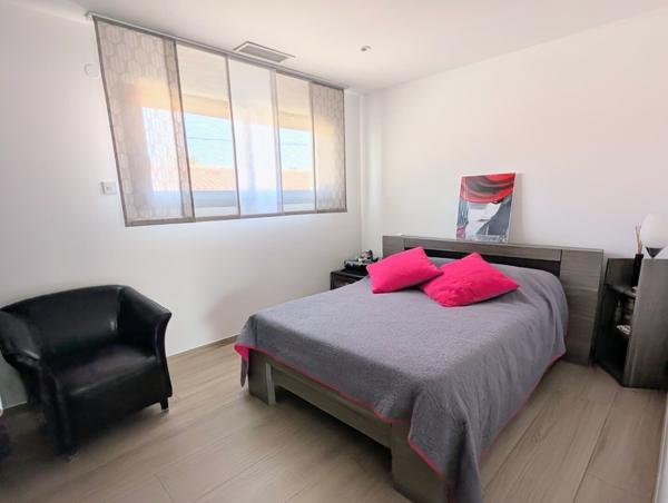 Propriété avec maison T4, appartements T2 et T3