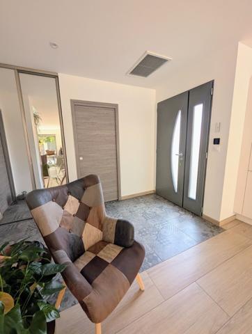 Propriété avec maison T4, appartements T2 et T3